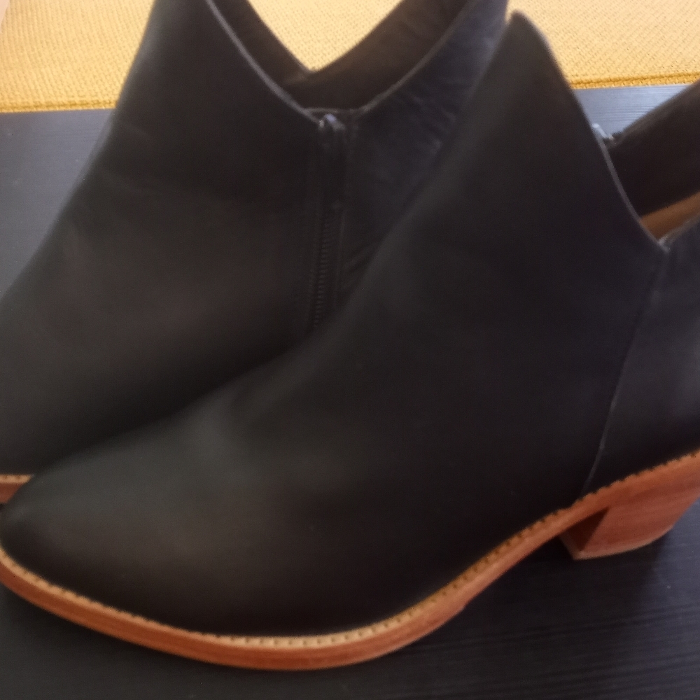 Poppy Barley 2 point 5 ankle boot